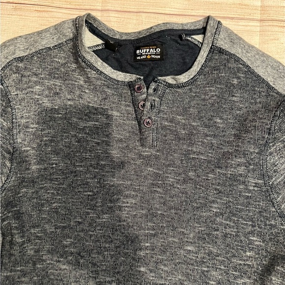Men's buffalo Katana Shoulder Detail Pullover Sweater size medium - Picture 2 of 6